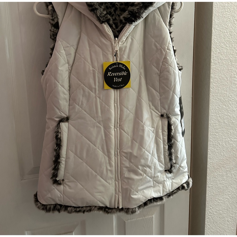 Kristen Blake reversible hooded vest jacket new tags ,never worn.